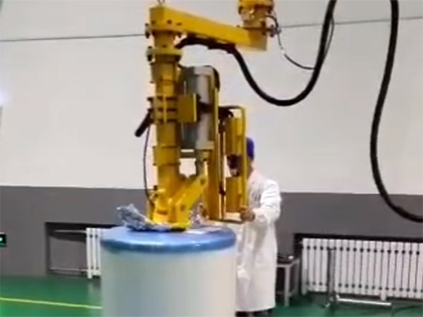 助力臂提升系統(tǒng)